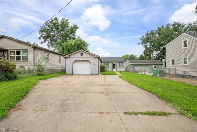 1276 Prospect Street, Barberton, OH 44203