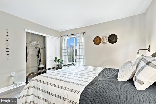 1000 PHEASANT HOLLOW DR, Plainsboro, NJ 08536