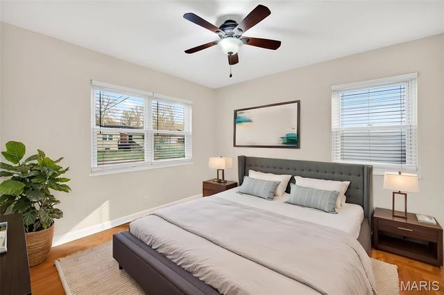 9518 Anchorage Lane, St Louis, MO 63126