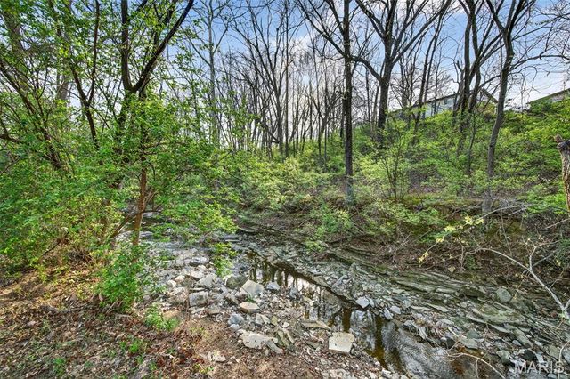 9518 Anchorage Lane, St Louis, MO 63126