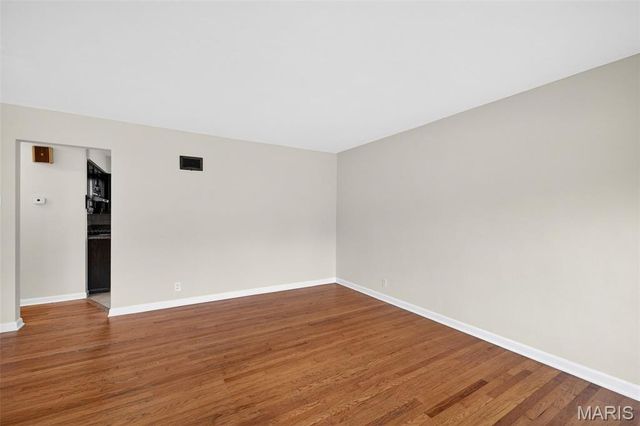 9518 Anchorage Lane, St Louis, MO 63126