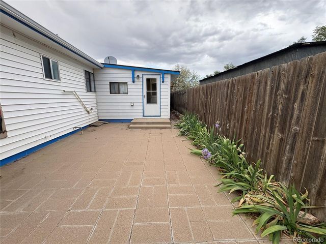 10 N Stewart St, Keenesburg, CO 80643