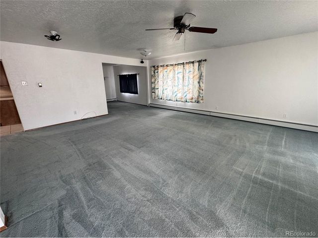10 N Stewart St, Keenesburg, CO 80643