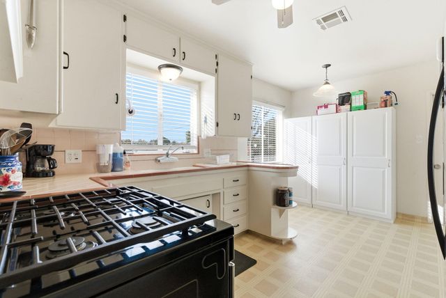 2410 S Locust Street, Visalia, CA 93277