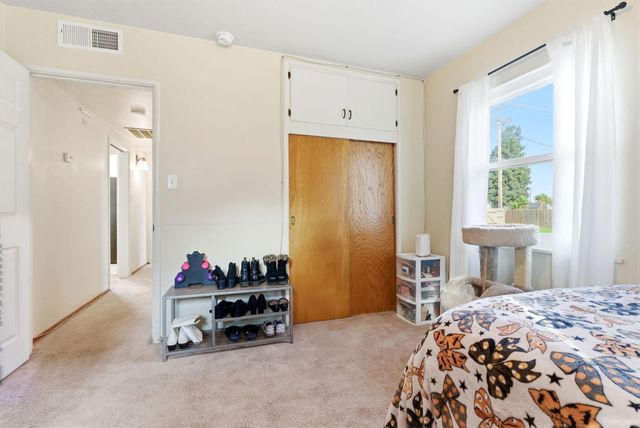 2410 S Locust Street, Visalia, CA 93277