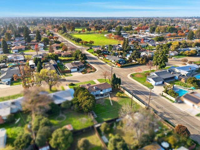 2410 S Locust Street, Visalia, CA 93277