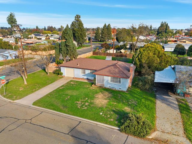 2410 S Locust Street, Visalia, CA 93277
