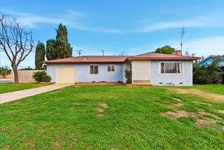 2410 S Locust Street, Visalia, CA 93277