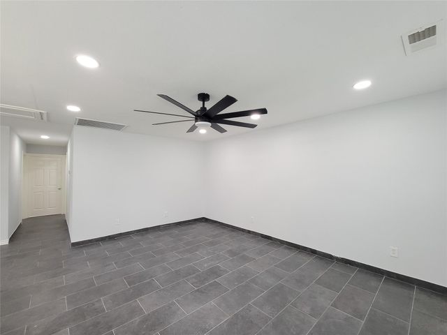 11850 Greencanyon Drive, Houston, TX 77044