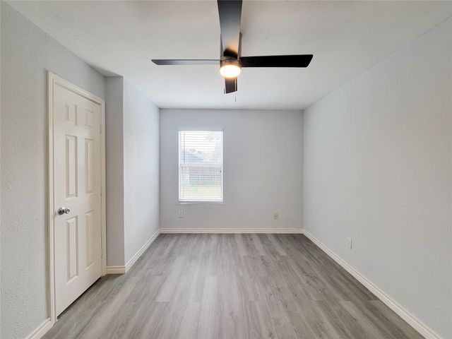 11850 Greencanyon Drive, Houston, TX 77044