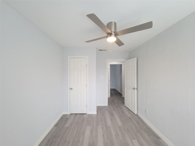 11850 Greencanyon Drive, Houston, TX 77044