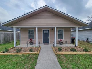 11850 Greencanyon Drive, Houston, TX 77044