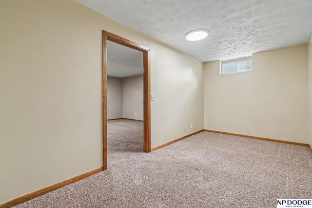 601 Chestnut Drive, Gretna, NE 68028