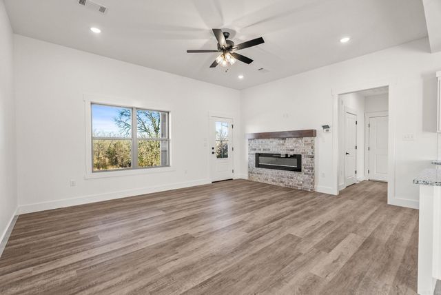 21 West Cedar Hill Road, Greenbrier, AR 72058