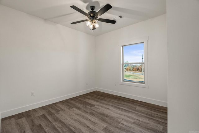 21 West Cedar Hill Road, Greenbrier, AR 72058