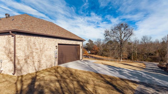 21 West Cedar Hill Road, Greenbrier, AR 72058