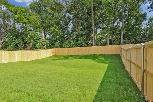 3061 Guinn Farms Rd, Tyler, TX 75707