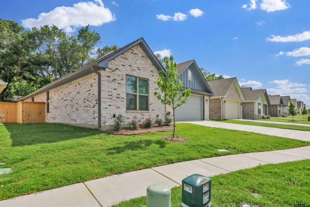3061 Guinn Farms Rd, Tyler, TX 75707