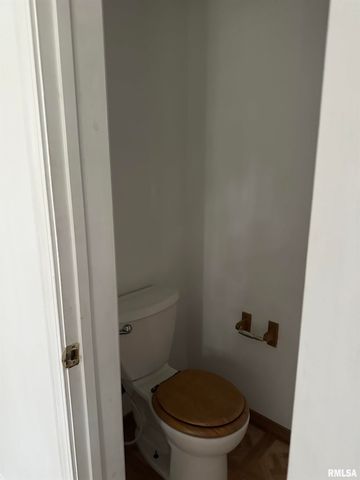 620 N 10TH Street, Herrin, IL 62948