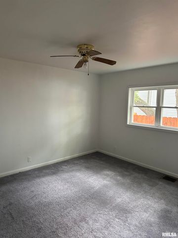 620 N 10TH Street, Herrin, IL 62948