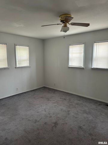 620 N 10TH Street, Herrin, IL 62948