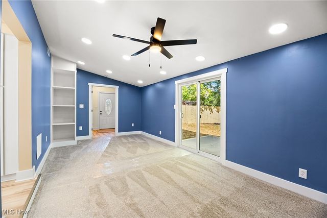 1916 Victoria Street, Cuyahoga Falls, OH 44221