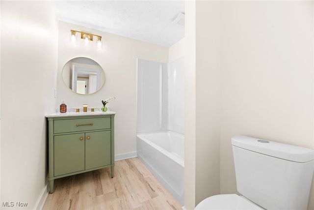 1916 Victoria Street, Cuyahoga Falls, OH 44221