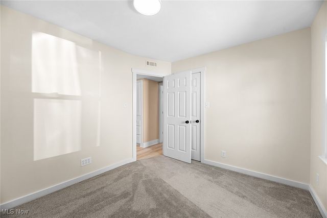 1916 Victoria Street, Cuyahoga Falls, OH 44221