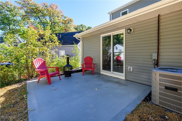 1916 Victoria Street, Cuyahoga Falls, OH 44221