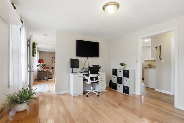 18 Trifiro Rd, Billerica, MA 01821