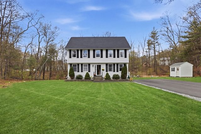 18 Trifiro Rd, Billerica, MA 01821