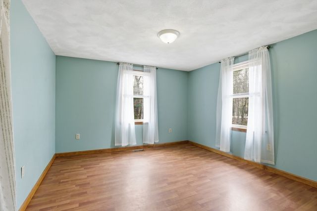 18 Trifiro Rd, Billerica, MA 01821