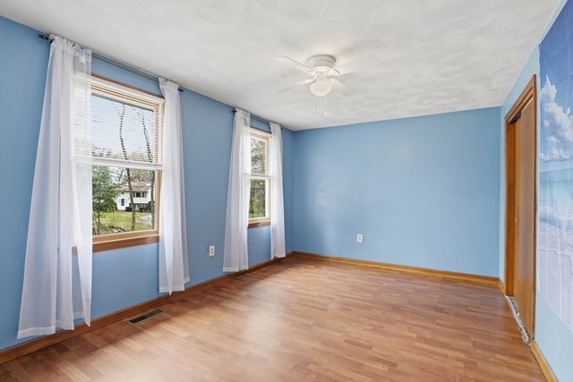 18 Trifiro Rd, Billerica, MA 01821