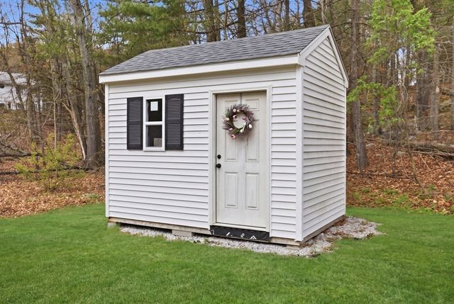 18 Trifiro Rd, Billerica, MA 01821