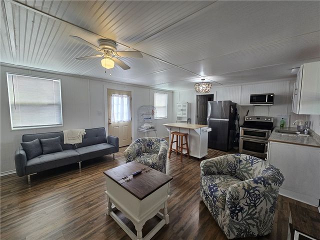 114 Teal, Rockport, TX 78382