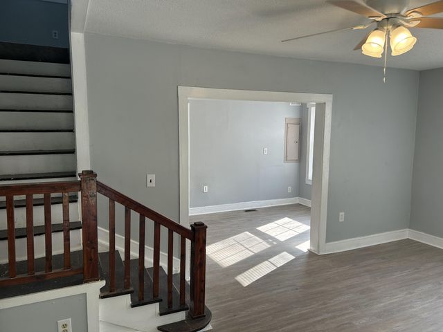 95 Front St, Stewart, TN 37175