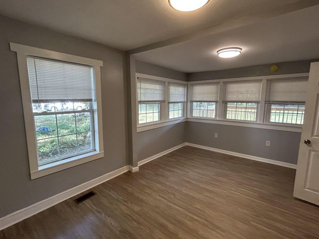 95 Front St, Stewart, TN 37175