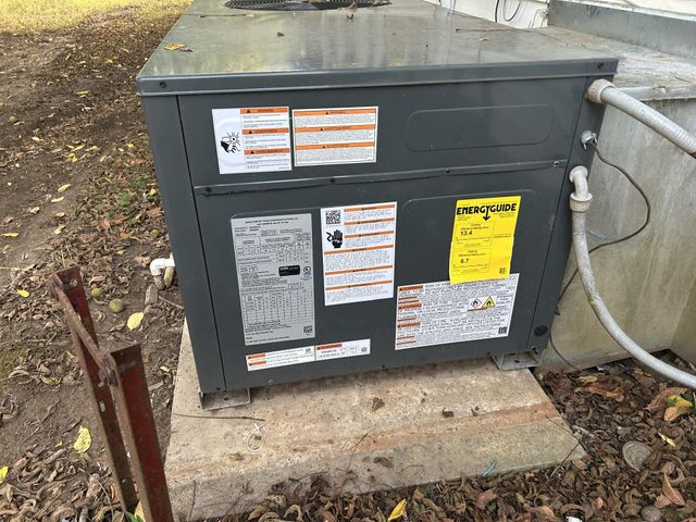 95 Front St, Stewart, TN 37175