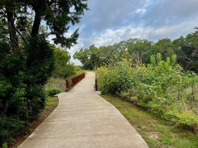 1813 Chickasaw RUN, Leander, TX 78641