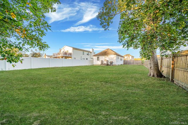 110 2nd Avenue, Bay Shore, NY 11706