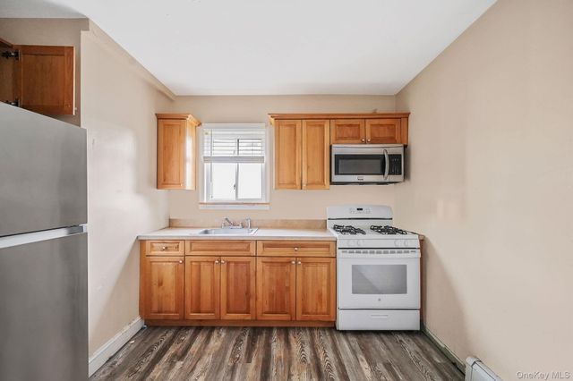 110 2nd Avenue, Bay Shore, NY 11706