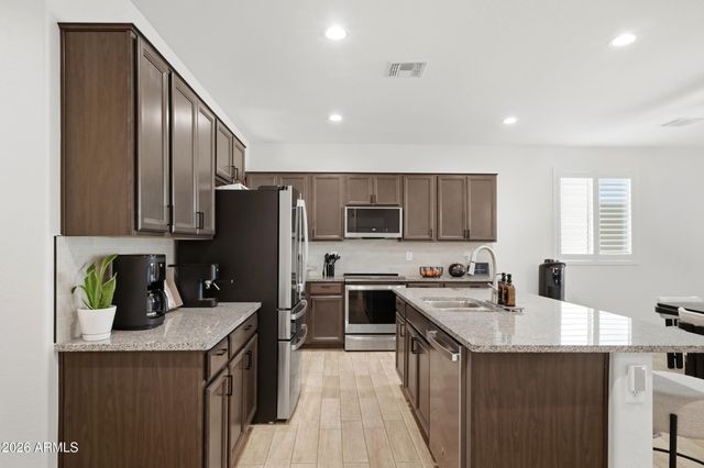 7612 W ILLINI Street, Phoenix, AZ 85043