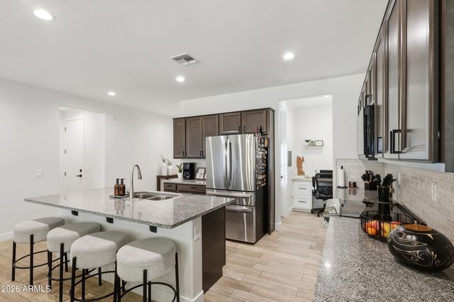 7612 W ILLINI Street, Phoenix, AZ 85043