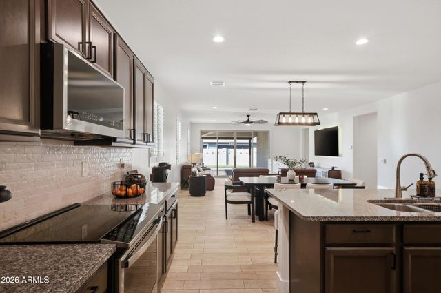 7612 W ILLINI Street, Phoenix, AZ 85043