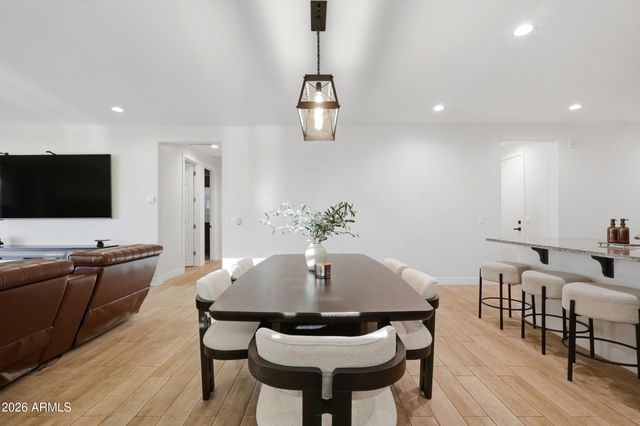 7612 W ILLINI Street, Phoenix, AZ 85043