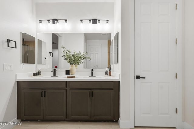 7612 W ILLINI Street, Phoenix, AZ 85043