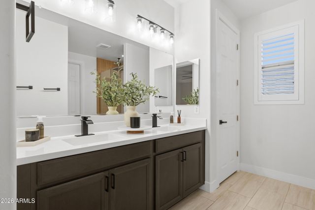 7612 W ILLINI Street, Phoenix, AZ 85043