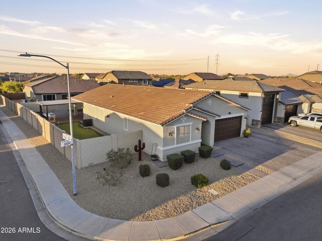 7612 W ILLINI Street, Phoenix, AZ 85043