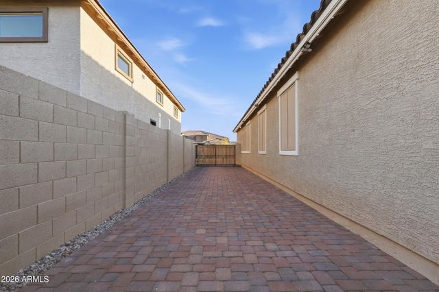 7612 W ILLINI Street, Phoenix, AZ 85043