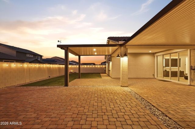 7612 W ILLINI Street, Phoenix, AZ 85043